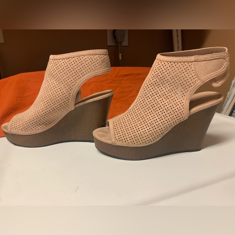 Very light pink (almost nude) suede wedge sandals! Too cute.